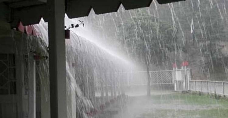 রাজধানীসহ সারাদেশে ভারী বৃষ্টি