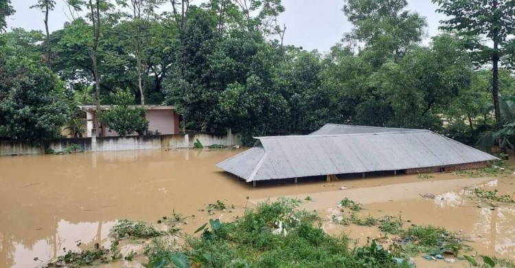 বন্যায় ক্ষতিগ্রস্ত ৪ লাখ ৪০ হাজার ৮৪০ পরিবার, দুইজনের মৃত্যু
