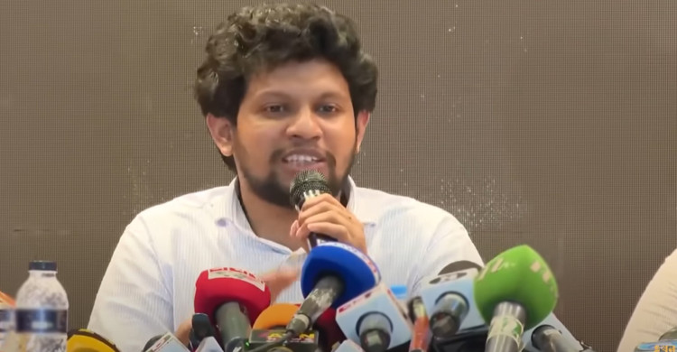 ক্ষমতাচ্যুত ফ্যাসিবাদীদের বিচারের আওতায় আনতে সরকার প্রতিশ্রুতিবদ্ধ : মাহফুজ আলম