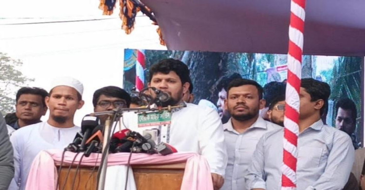 বাংলাদেশে সেনা শাসন আসার কোনো প্রেক্ষিত নেই-= : উপদেষ্টা মাহফুজ আলম