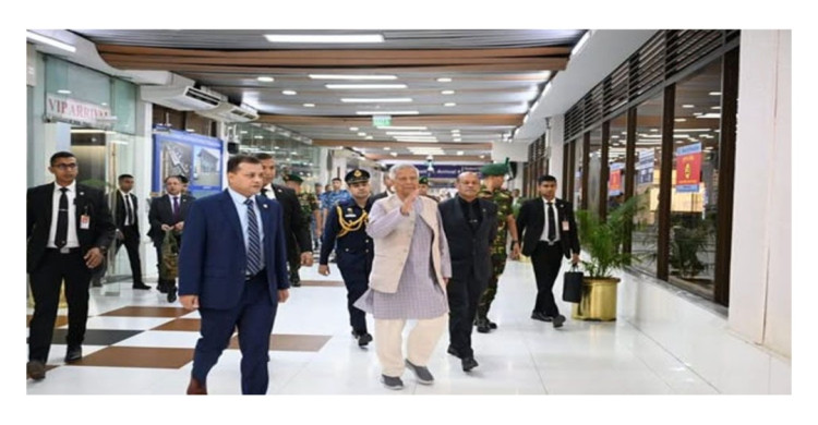 ব্যাংককের উদ্দেশে ঢাকা ছাড়লেন প্রধান উপদেষ্টা