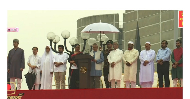 জুলাই ঘোষণাপত্র পাঠ করছেন প্রধান উপদেষ্টা