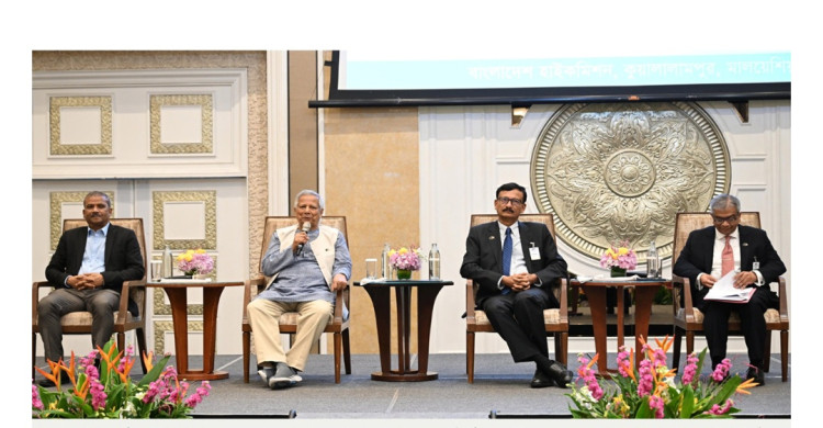 নির্বাচিত প্রতিনিধিদের কাছে ক্ষমতা হস্তান্তরে প্রস্তুত: প্রধান উপদেষ্টা