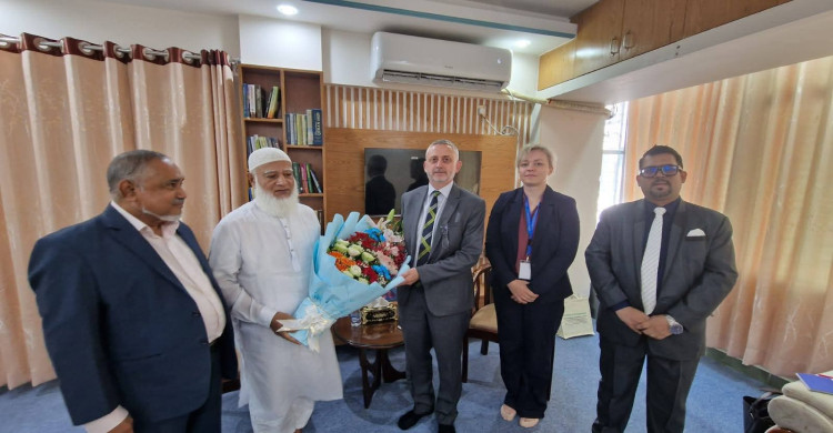 আমীরে জামায়াত ডা. শফিকুর রহমান এর সাথে ইইউ-এর মান্যবর রাষ্ট্রদূত মি. মাইকেল মিলারের সৌজন্য সাক্ষাৎ ও মতবিনিময়