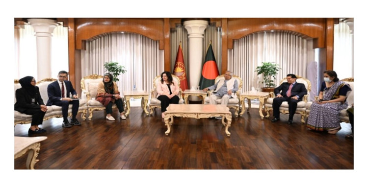 প্রধান উপদেষ্টার সঙ্গে কানাডীয় পার্লামেন্টারি দলের সাক্ষাৎ