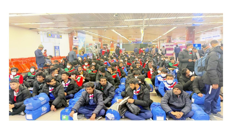 লিবিয়া থেকে ফিরলেন ১৭০ বাংলাদেশি