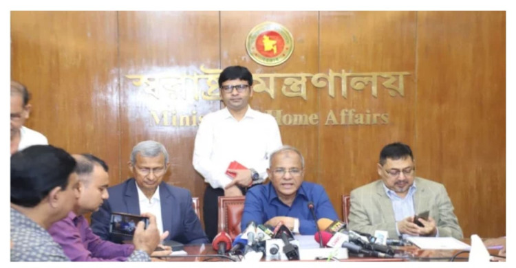 নির্বাচনের আগে আইনশৃঙ্খলা পরিস্থিতি অবনতির সম্ভাবনা নেই: স্বরাষ্ট্র উপদেষ্টা