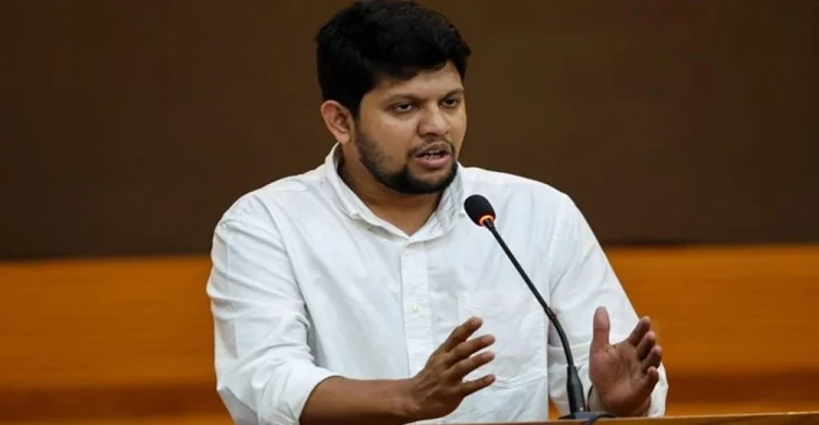 জামায়াত-এনসিপি জোটের প্রার্থীর চেয়ে দীর্ঘমেয়াদি অবস্থান ধরে রাখতে চান মাহফুজ