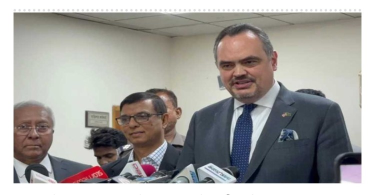 বাংলাদেশের নির্বাচনে যুক্তরাষ্ট্র কোনও পক্ষ নেবে না : মার্কিন রাষ্ট্রদূত