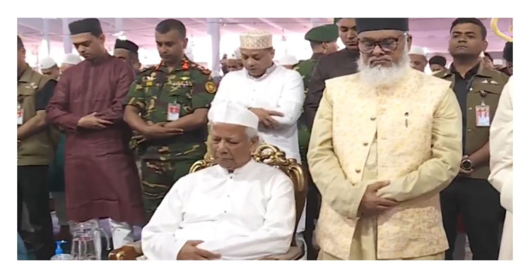জাতীয় ঈদগাহে নামাজ আদায় করলেন প্রধান উপদেষ্টা