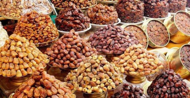 রমজানে খেজুরের দাম কমাতে শুল্ক ছাড় দিল সরকার