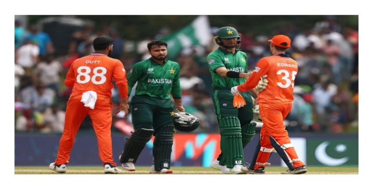 জয় দিয়ে বিশ্বকাপ শুরু পাকিস্তানের