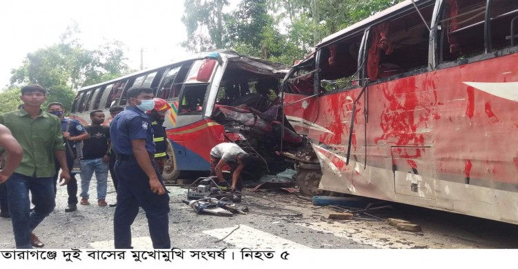 তারাগঞ্জে দুই বাসের মুখোমুখি সংঘর্ষে নিহত ৫