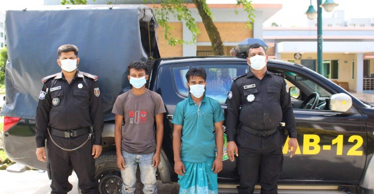 সিরাজগঞ্জের সলঙ্গায় ৫০ কেজি গাঁজাসহ ২ জন শীর্ষ মাদক ব্যবসায়ী আটক