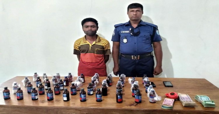 কুড়িগ্রামের ভুরুঙ্গামারীতে মাদক ও নগদ টাকাসহ মাদক ব্যবসায়ী আটক
