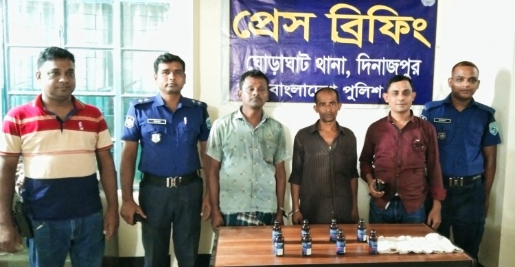 ঘোড়াঘাটে ফেনসিডিল সহ ৪ বছরের সাজাপ্রাপ্ত আসামি আটক