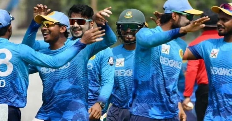 ডিপিএল: টানা দ্বিতীয়বার শিরোপা জিতলো আবাহনী