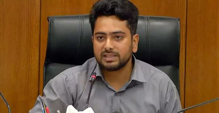 আয়নাঘরে বন্দি থাকার নৃশংস বর্ণনা দিলেন নাহিদ ইসলাম