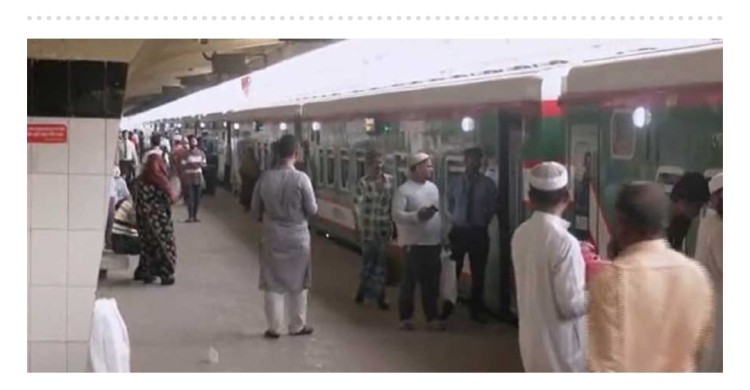 ২২ ঘণ্টা পর ঢাকার সঙ্গে উত্তরবঙ্গের ট্রেন চলাচল শুরু