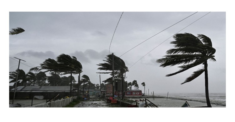 ৮০ কিমি বেগে ঝড়ের পূর্বাভাস, নদীবন্দরে নৌ-হুঁশিয়ারি সংকেত