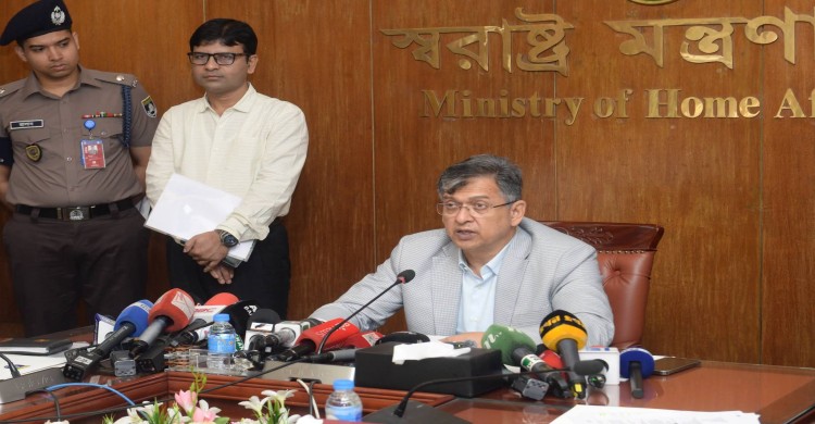 বেনজীর আহমেদকে দেশে ফিরিয়ে আনার প্রক্রিয়া অত্যন্ত দ্রুততার সাথে এগিয়ে চলছে- স্বরাষ্ট্রমন্ত্রী