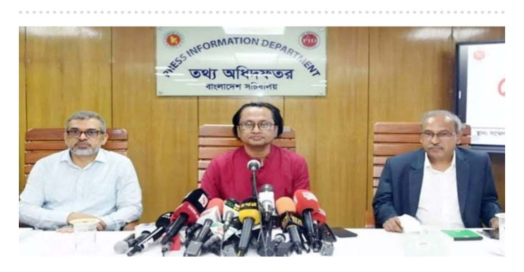 মানুষের সুরক্ষা ও অপতথ্য রোধে কার্যকর সাইবার আইন চান তথ্য উপদেষ্টা