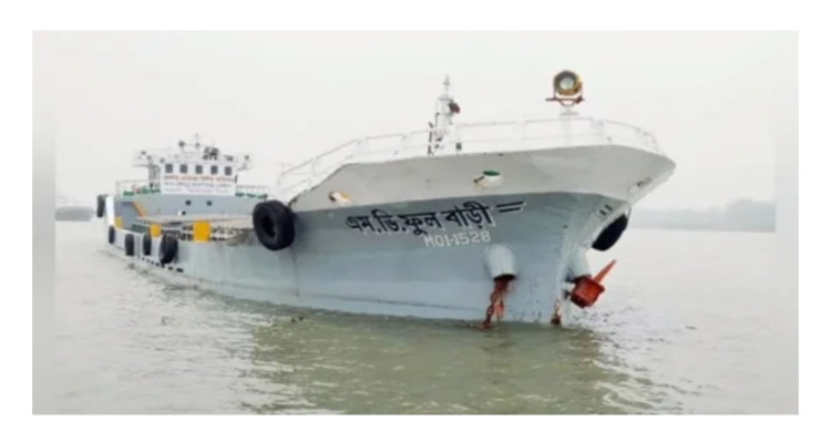 পশুর নদে ডুবলো ১২০০ টন কয়লাবোঝাই কার্গো জাহাজ